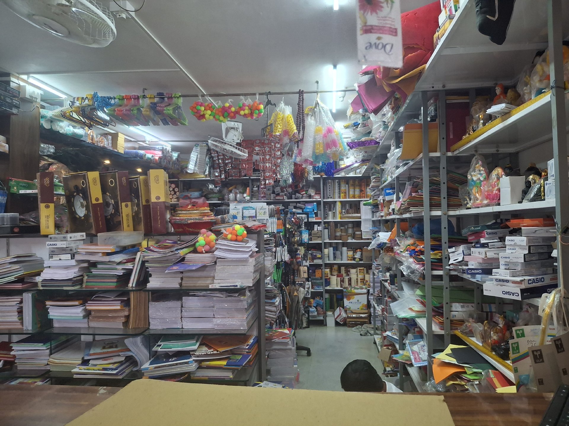 zoom computers and book and stationery - Photo 2