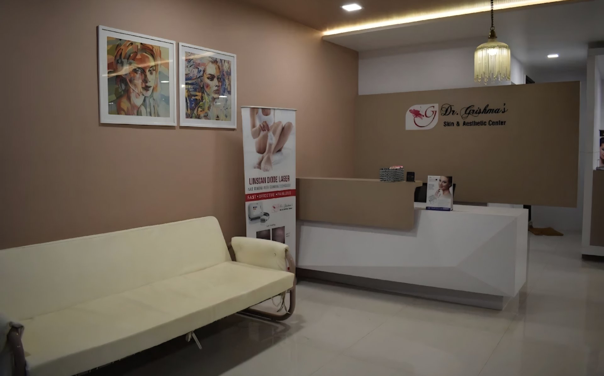 SKIN AND COSMETIC CENTRE - Photo 2