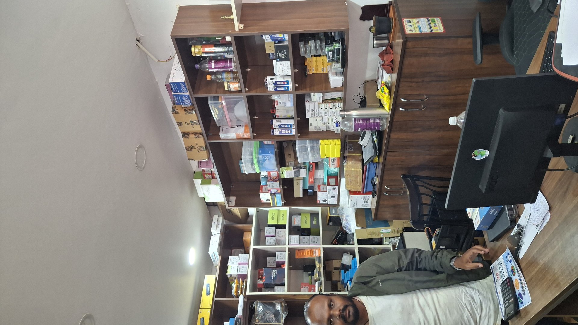 S R tech World - Photo 3