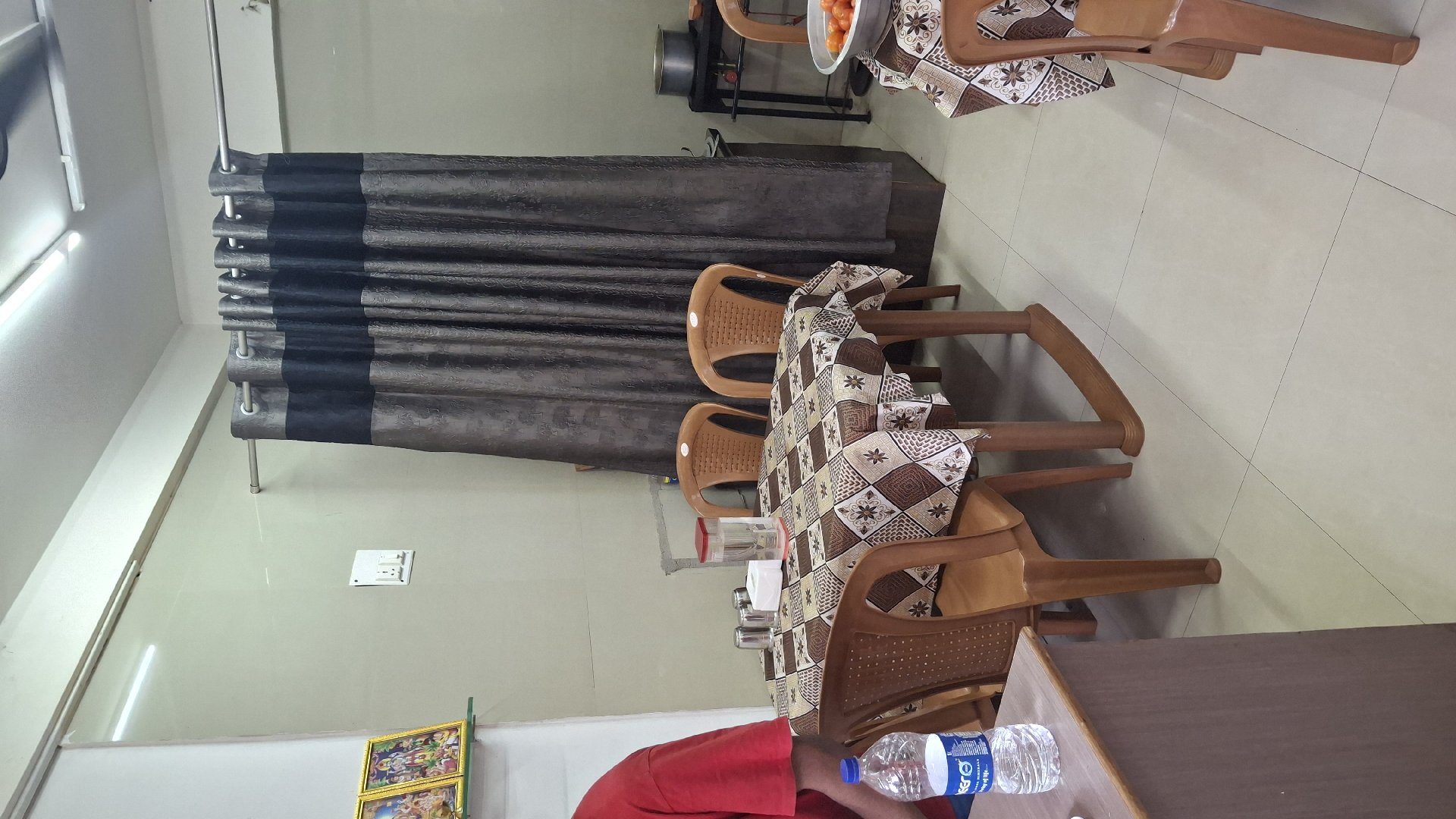 Bhavani Savji Hotel - Photo 4