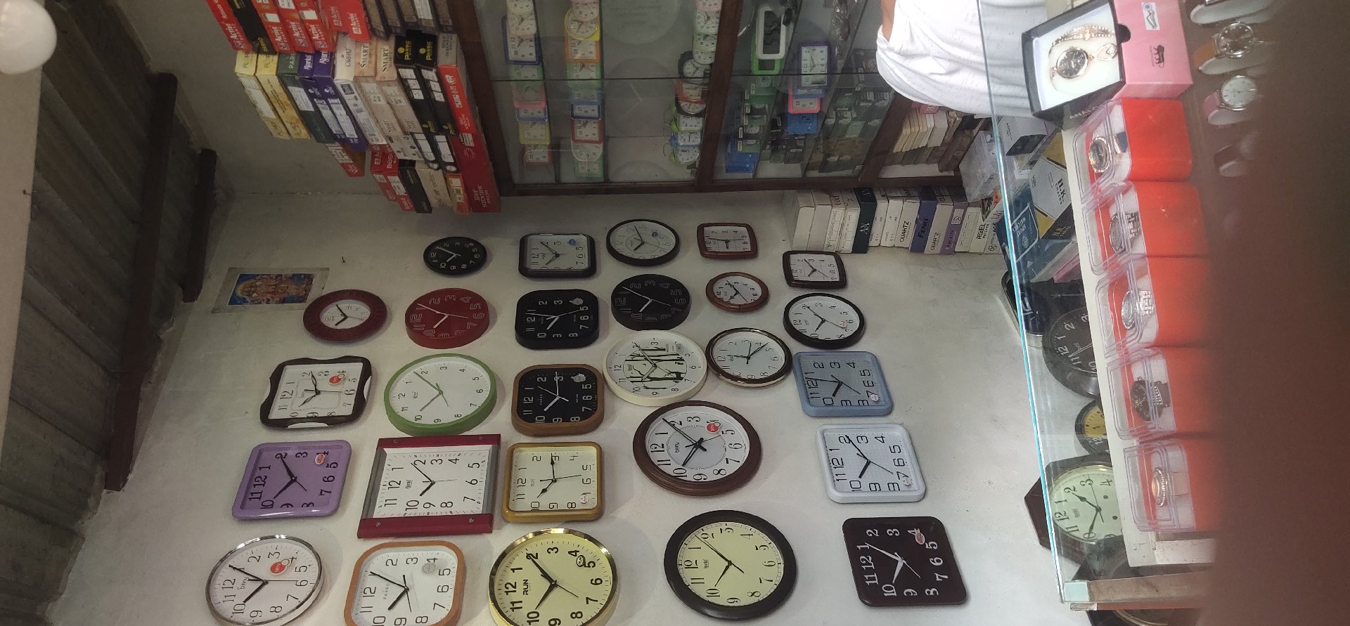 watch shop - Photo 5