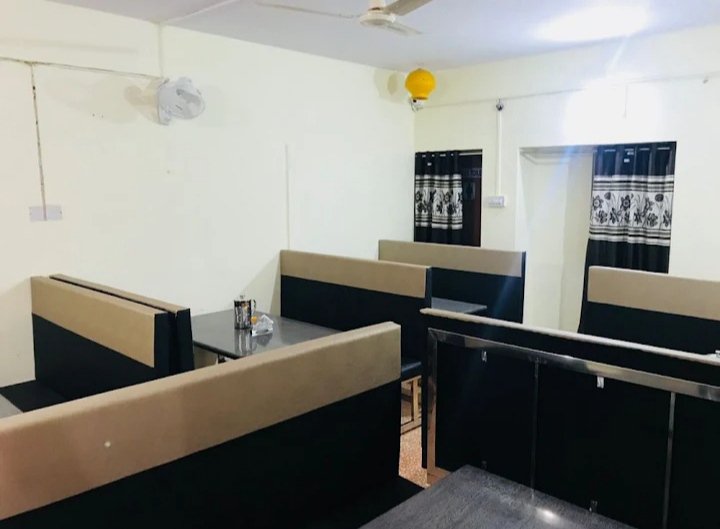 New Priya Savji Hotel - Photo 2