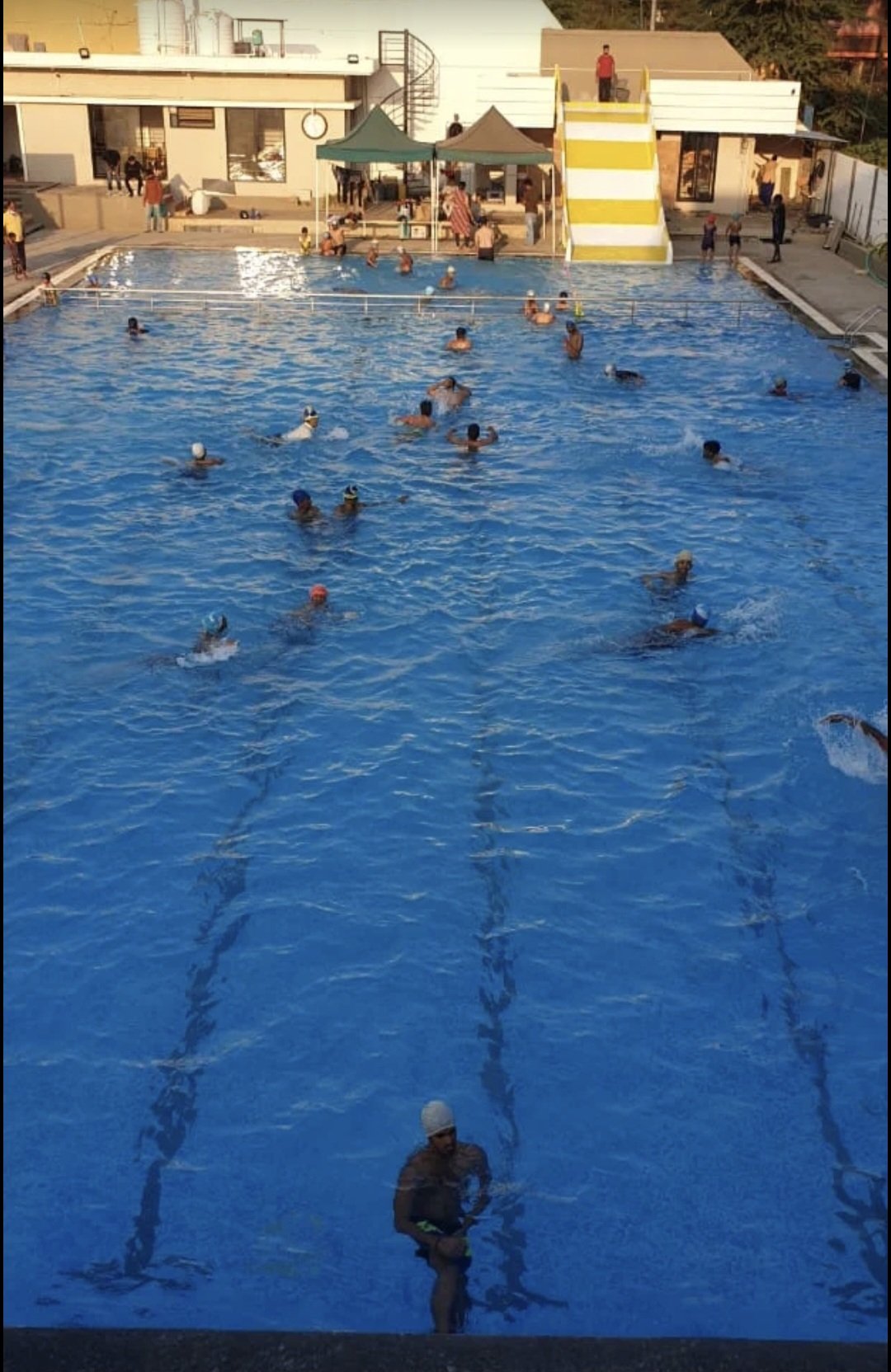 plash swmming pool - Photo 2
