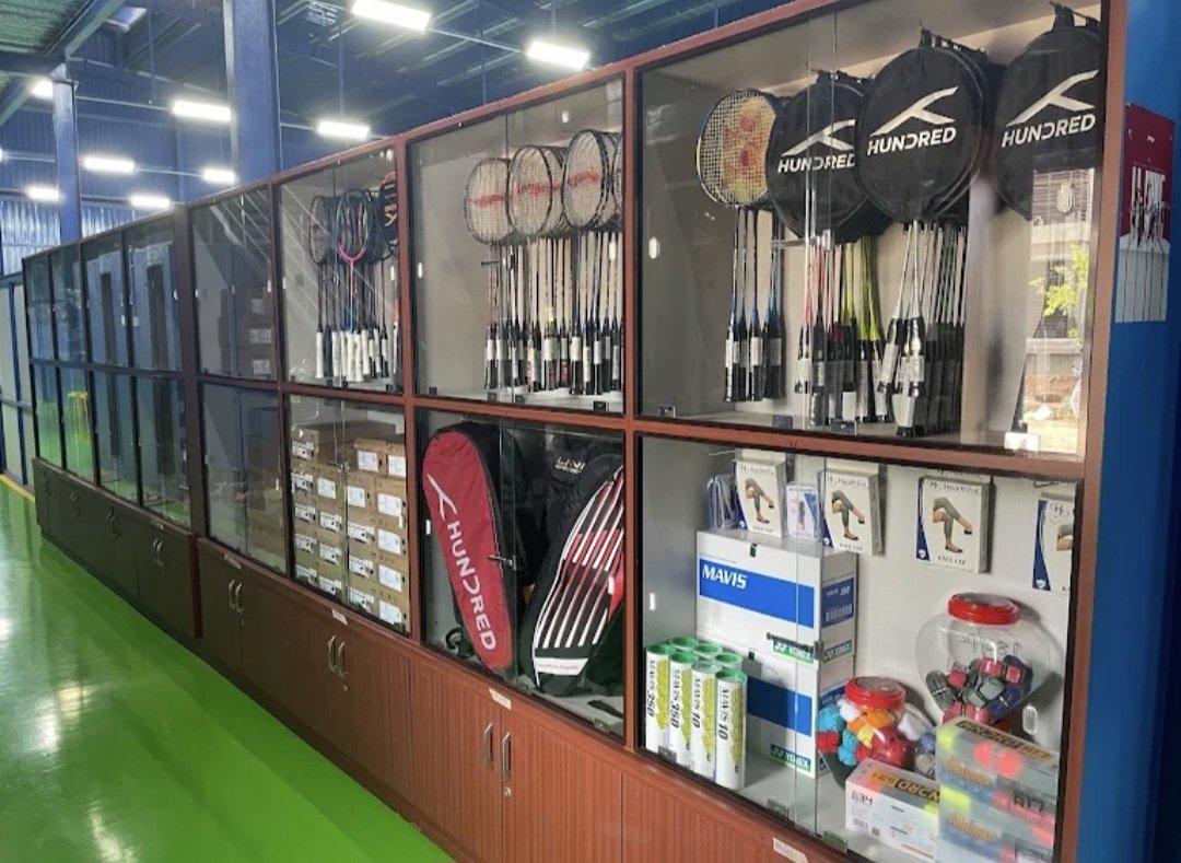 EXCELLENT SPORTS STORE - Photo 2