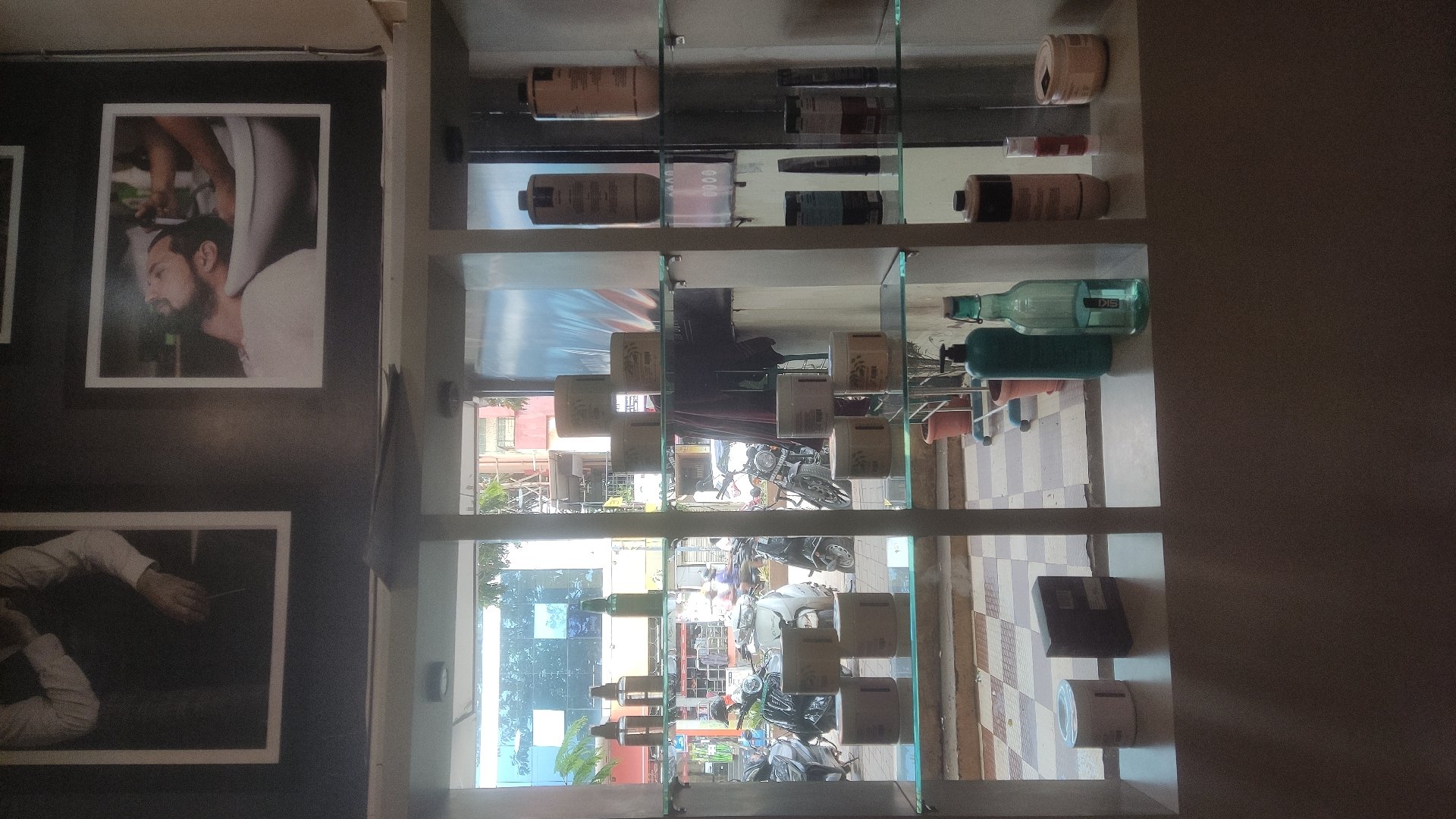 Hair Hub Unisex Saloon - Photo 4
