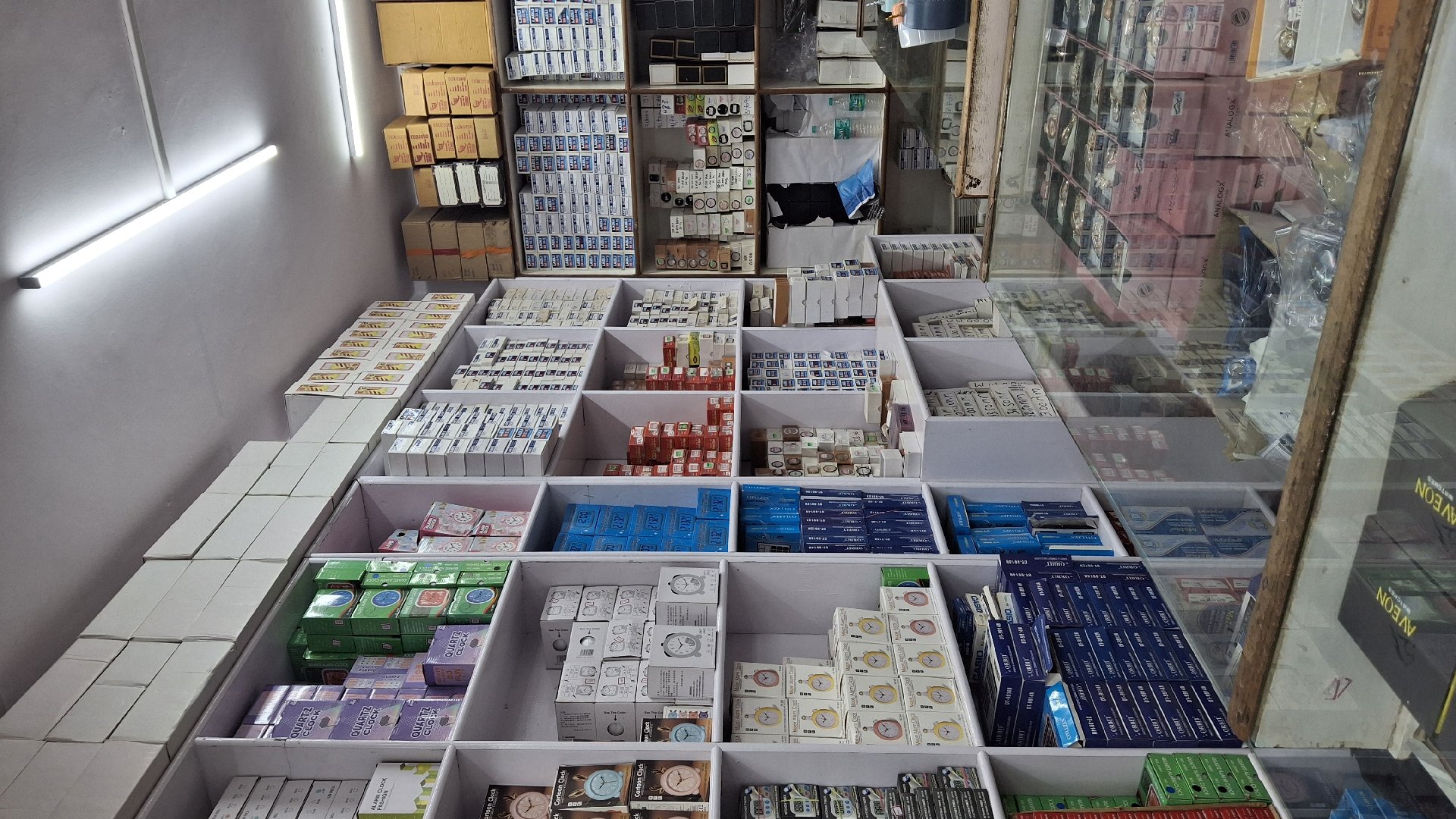 Manoj Watch and spares - Photo 3