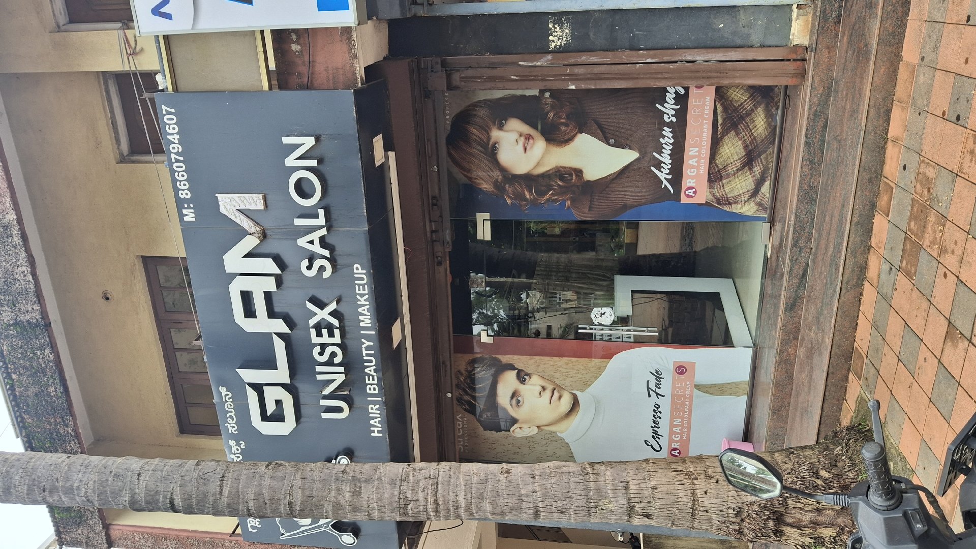 Glam Unisex Salon - Photo 2