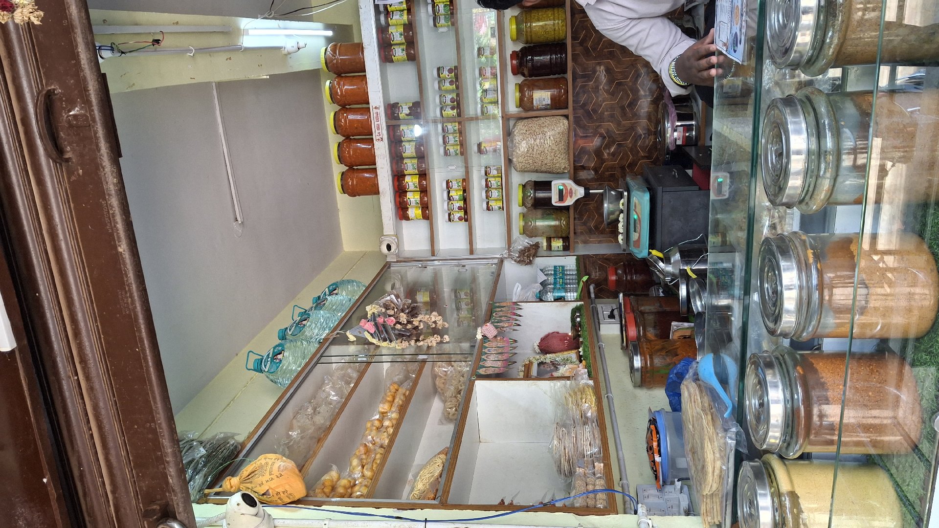 Shri Guru Siddarodha swami foods - Photo 3