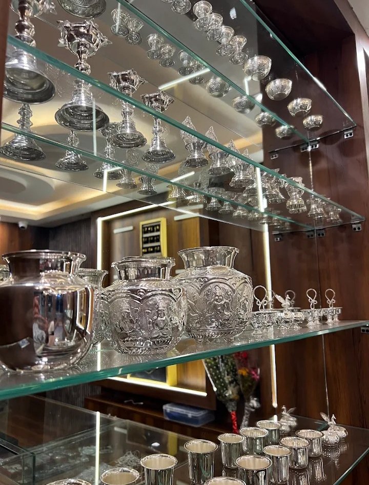 Vernekar Jewellers - Photo 2